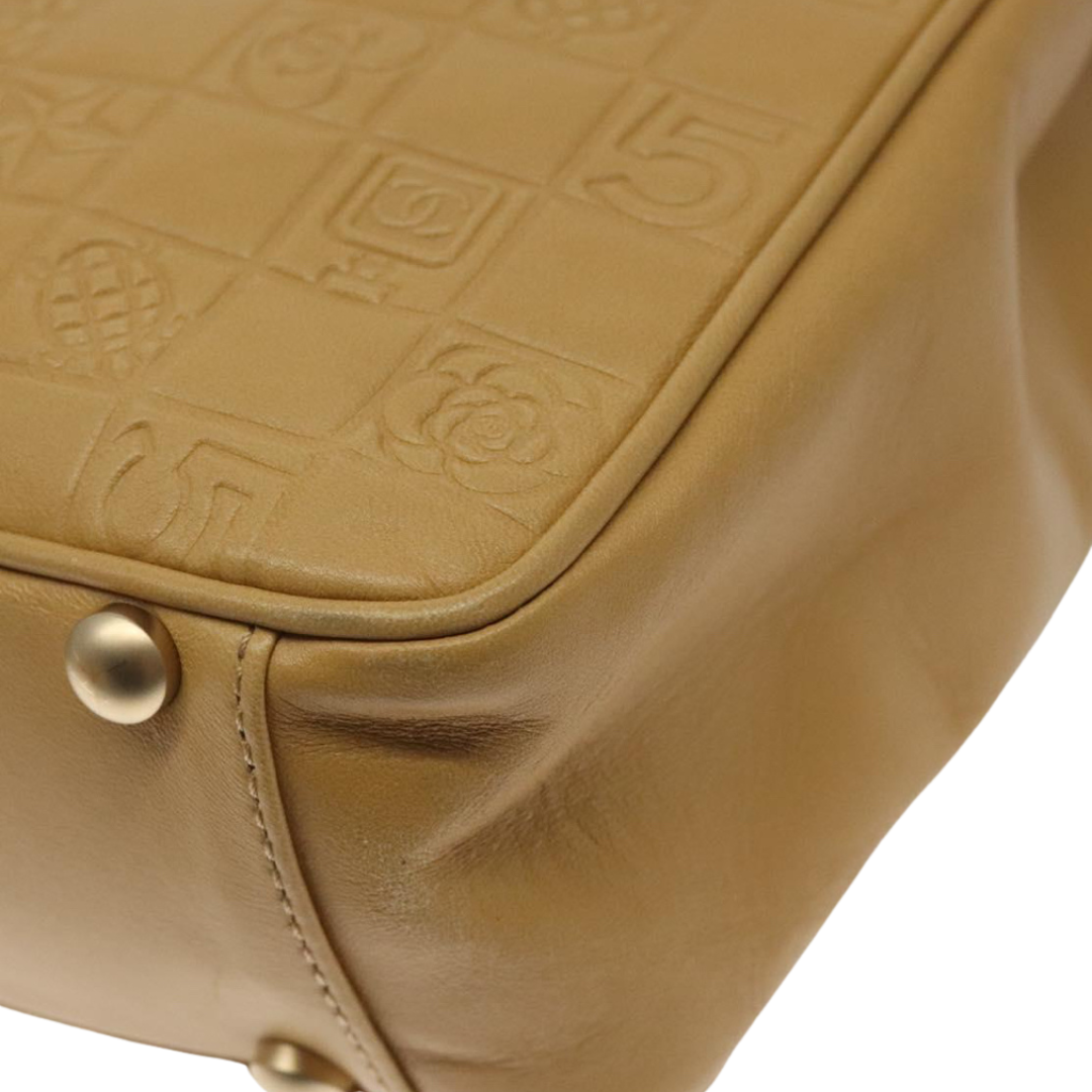 CHANEL Chocolate bar