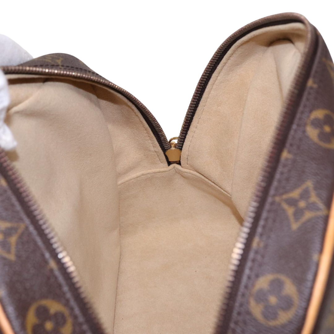 Louis Vuitton Manhattan